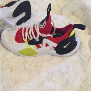 Nike Boys Sneakers size 5y